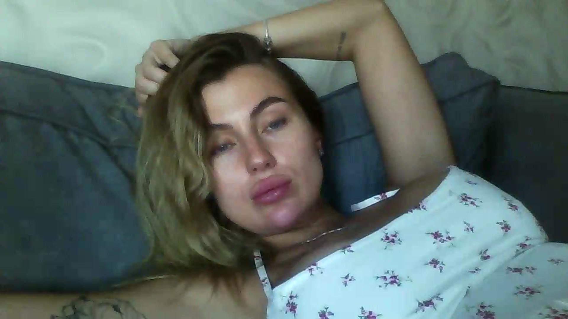 Gallery image thumbnail from SofiaSimons's myfreecams stream on, 07/16/2026, 10:49 image 18 of 20