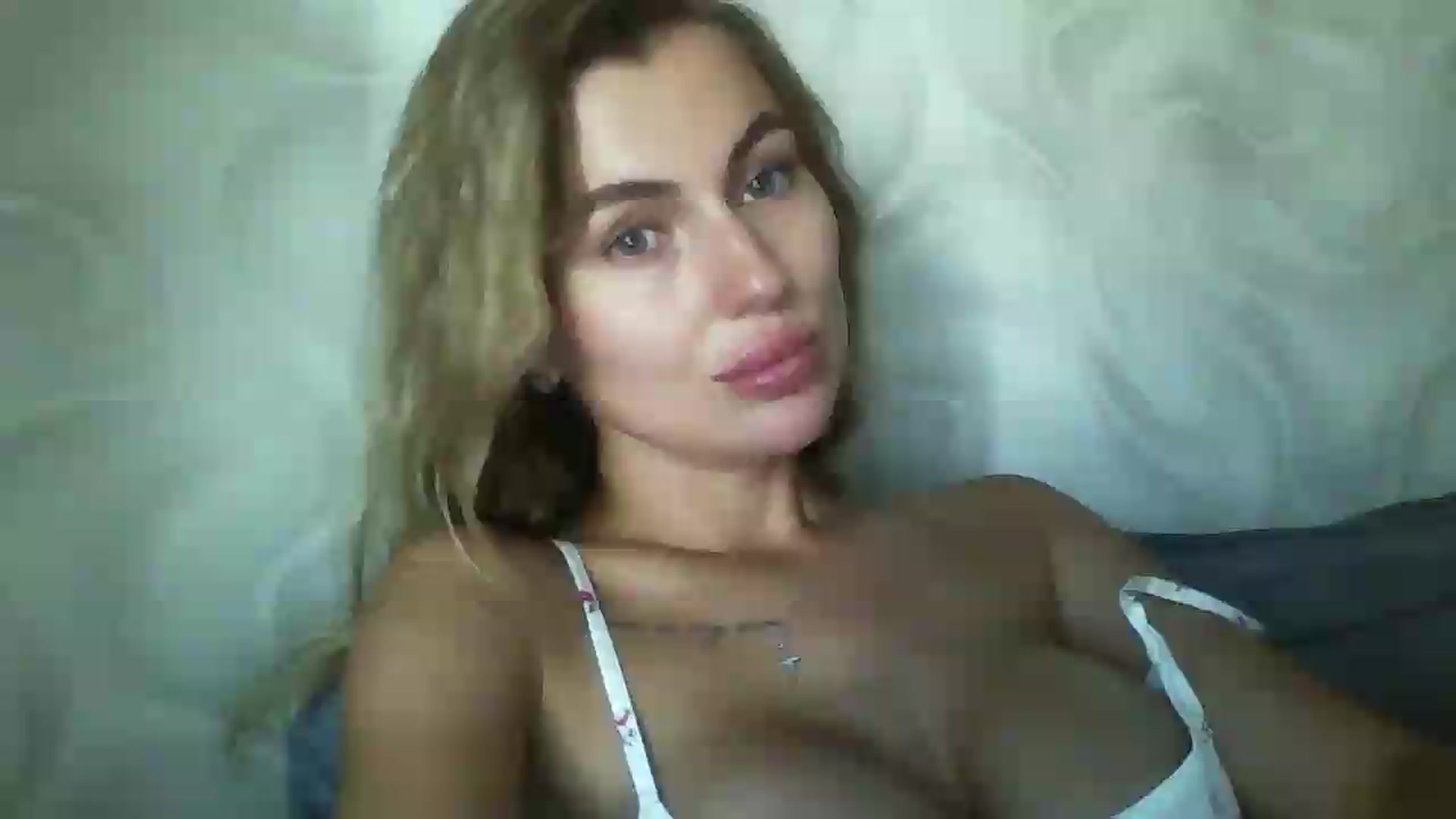Gallery image thumbnail from SofiaSimons's myfreecams stream on, 07/16/2026, 10:49 image 4 of 20