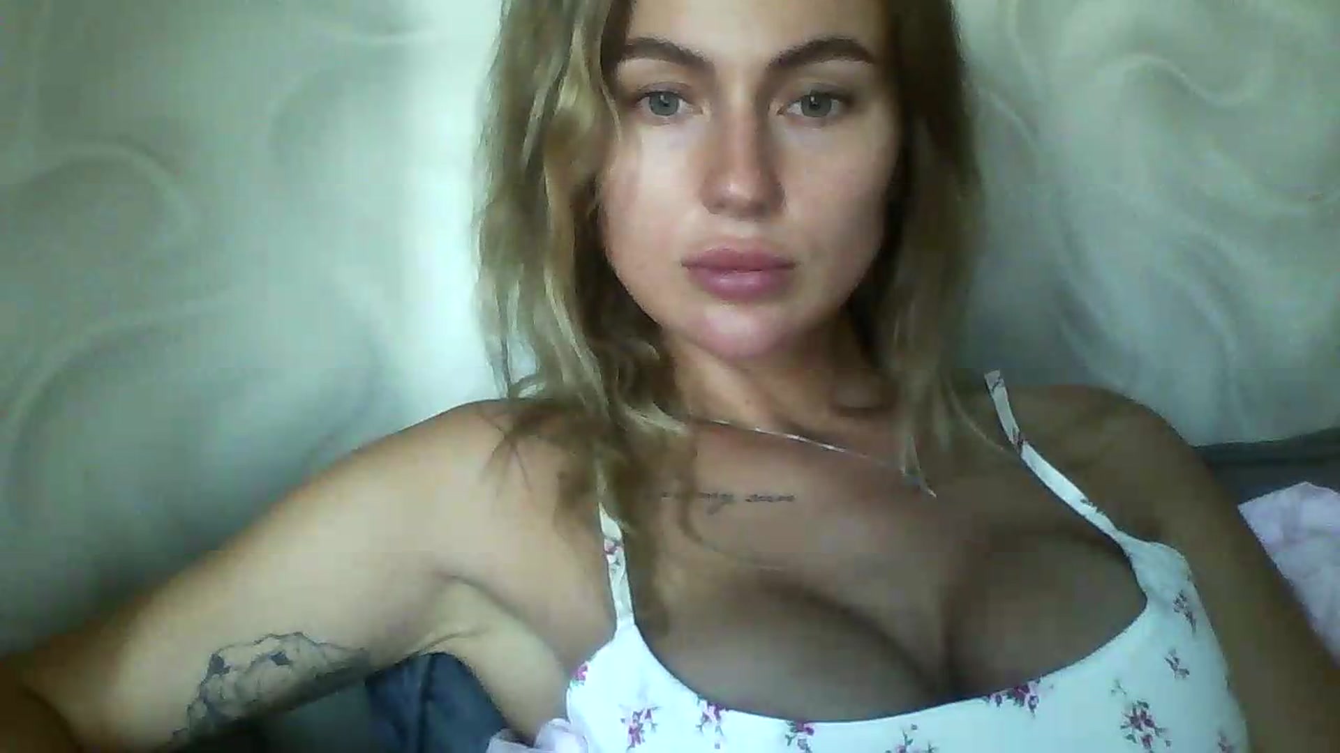 Gallery image thumbnail from SofiaSimons's myfreecams stream on, 07/16/2026, 12:01 image 14 of 20
