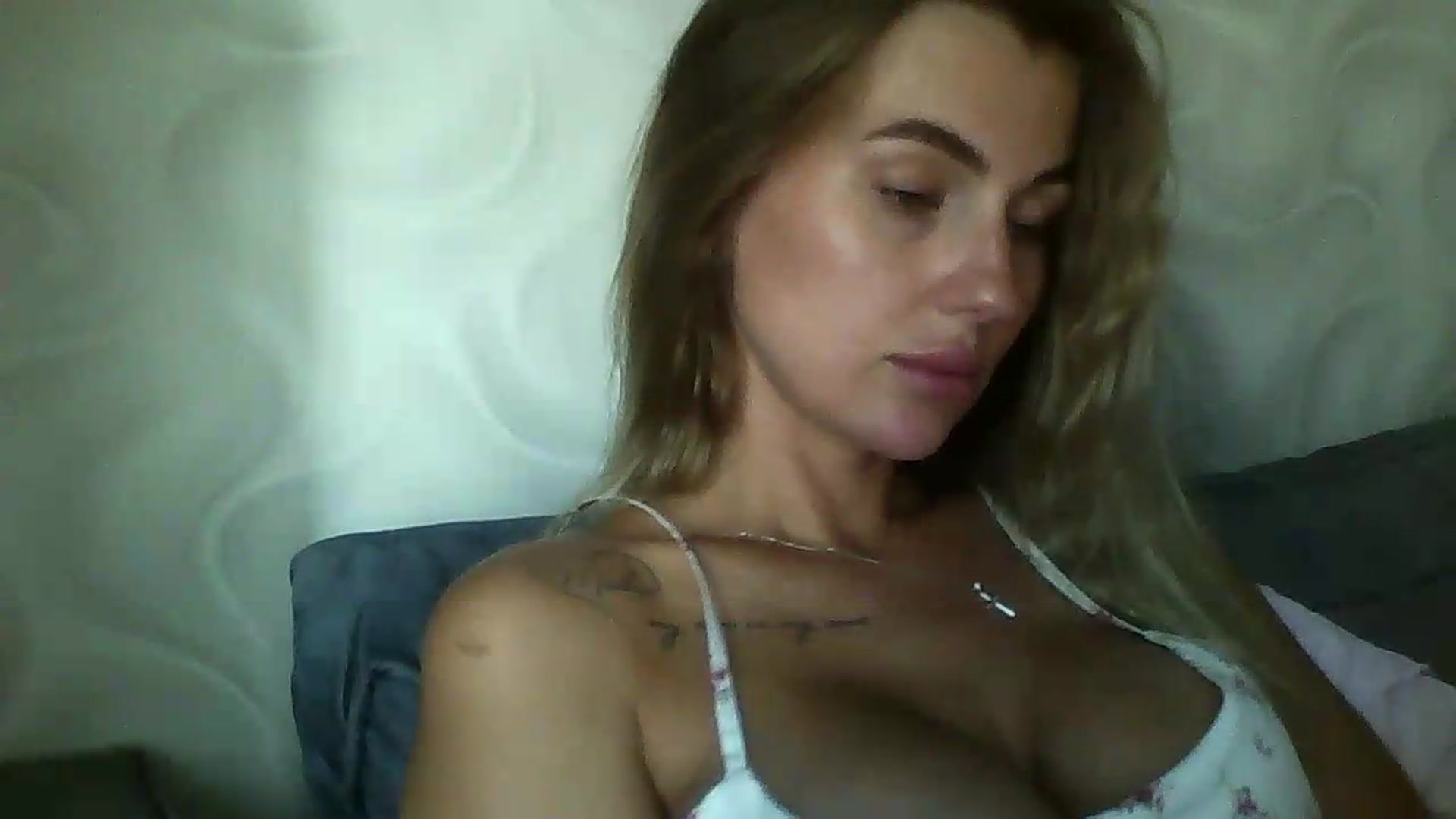 Gallery image thumbnail from SofiaSimons's myfreecams stream on, 07/16/2026, 12:01 image 2 of 20