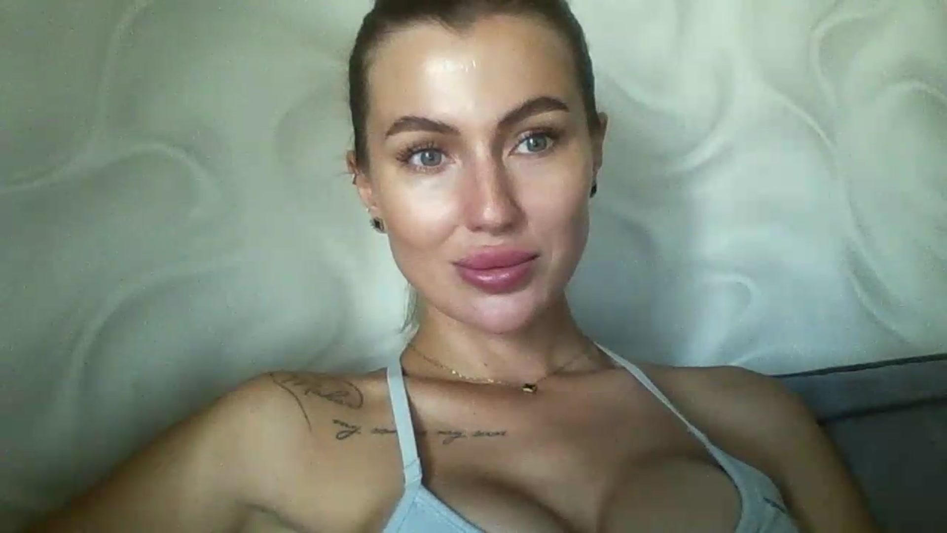 Gallery image thumbnail from SofiaSimons's myfreecams stream on, 07/22/2026, 07:37 image 12 of 20