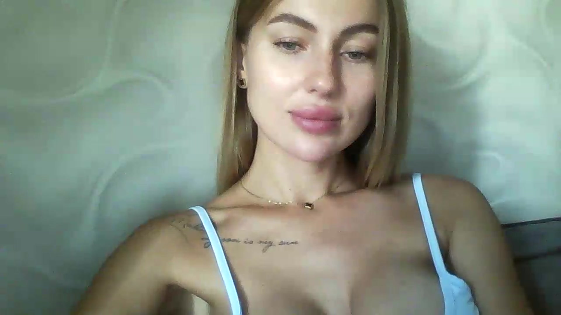 Gallery image thumbnail from SofiaSimons's myfreecams stream on, 07/23/2026, 07:43 image 11 of 20