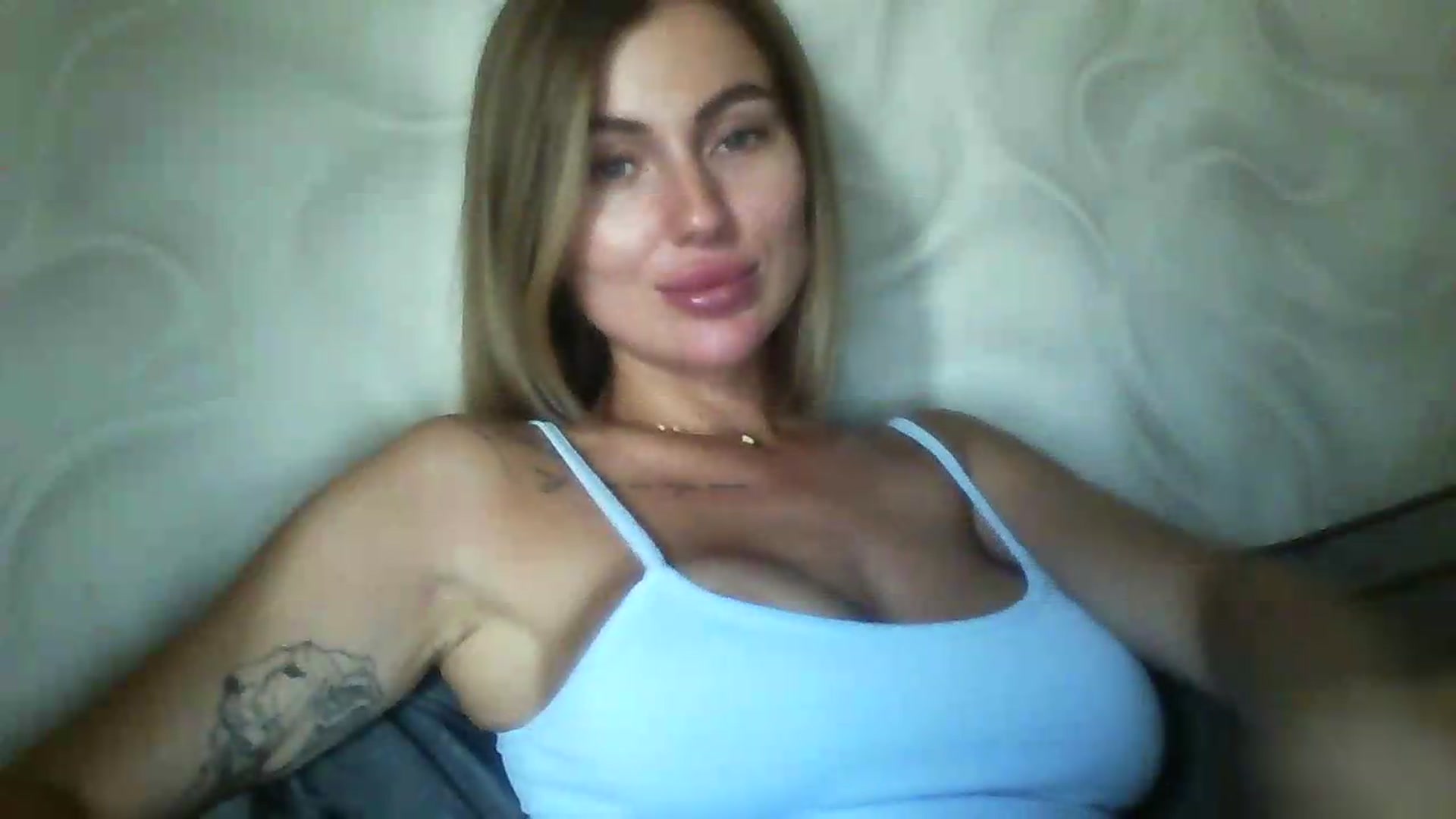 Gallery image thumbnail from SofiaSimons's myfreecams stream on, 07/23/2026, 12:57 image 9 of 20