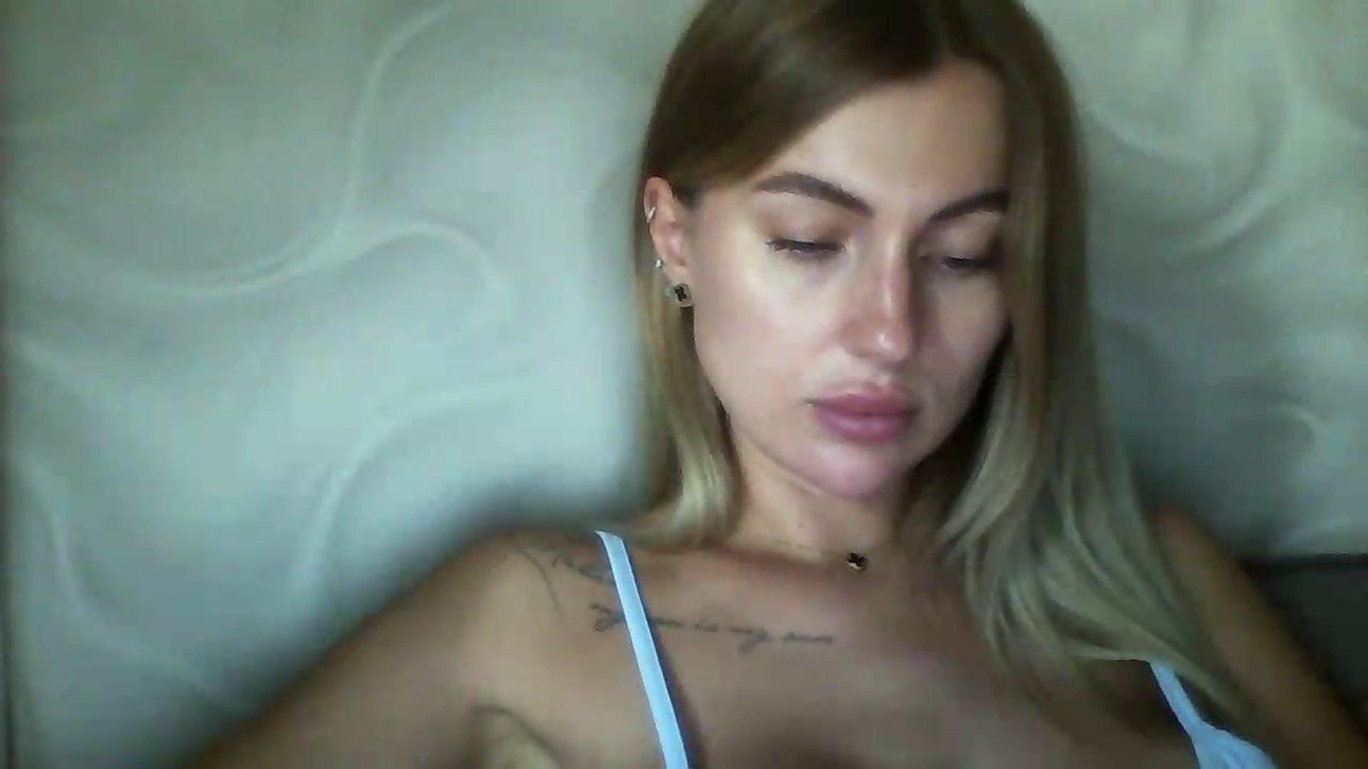 Gallery image thumbnail from SofiaSimons's myfreecams stream on, 07/23/2026, 12:57 image 10 of 20