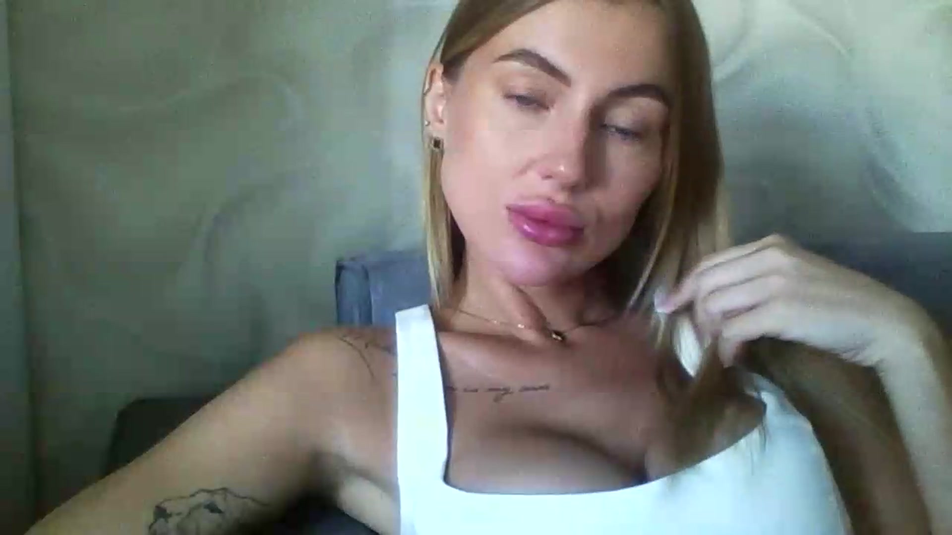 Gallery image thumbnail from SofiaSimons's myfreecams stream on, 07/31/2026, 07:37 image 16 of 20