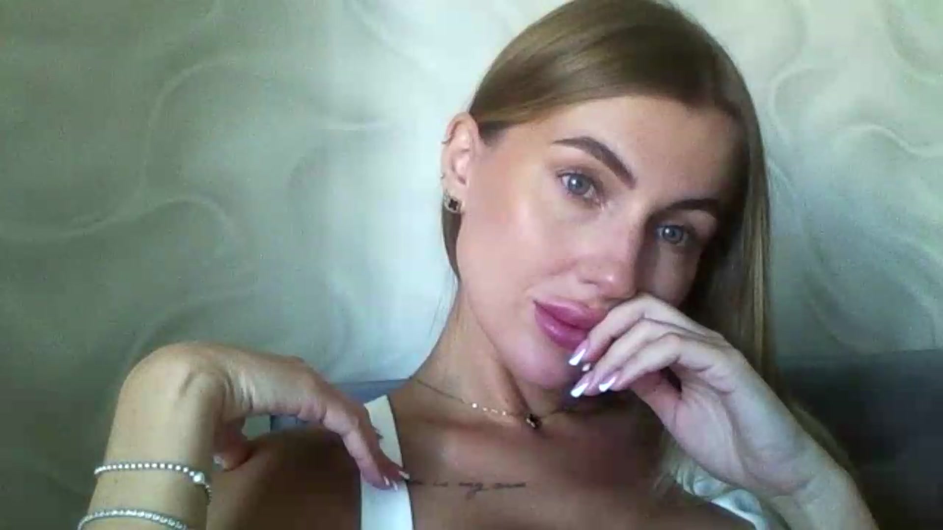 Gallery image thumbnail from SofiaSimons's myfreecams stream on, 07/31/2026, 07:37 image 8 of 20