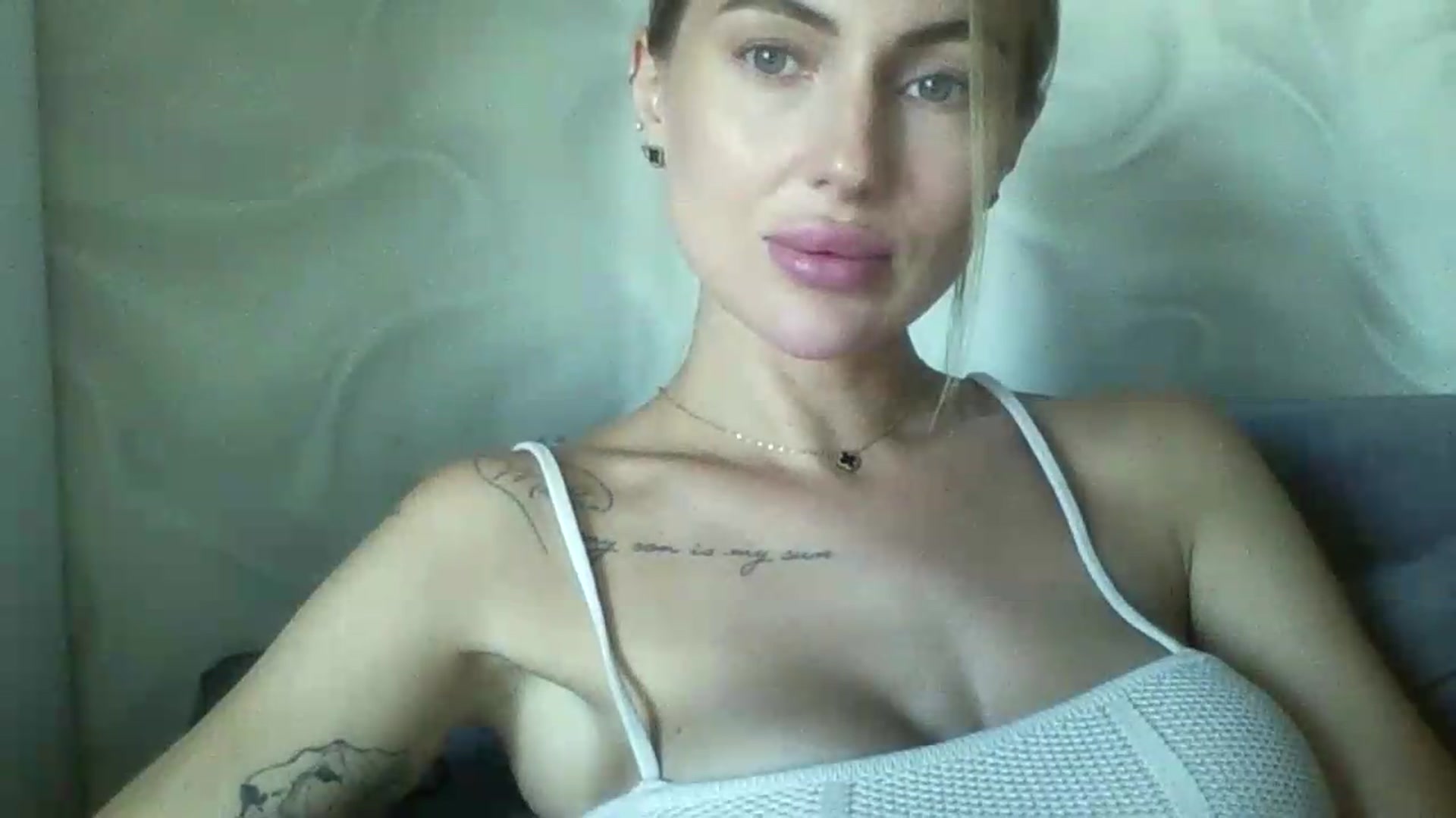 Gallery image thumbnail from SofiaSimons's myfreecams stream on, 07/31/2026, 09:03 image 12 of 20