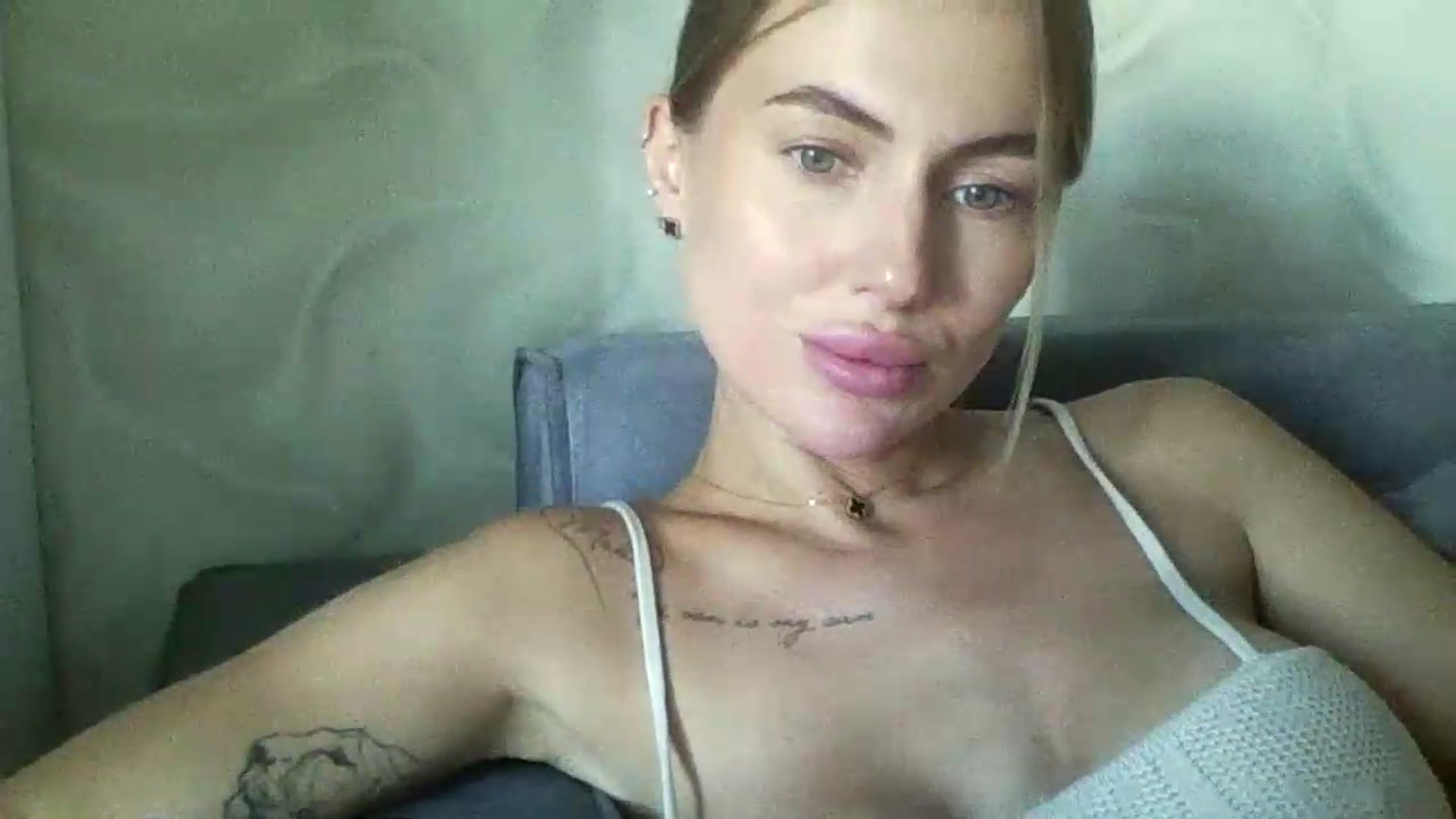 Gallery image thumbnail from SofiaSimons's myfreecams stream on, 07/31/2026, 09:03 image 8 of 20