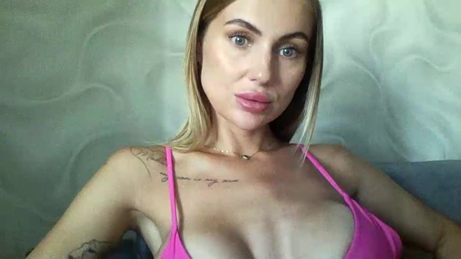 Gallery image thumbnail from SofiaSimons's myfreecams stream on, 08/04/2026, 07:30 image 18 of 20