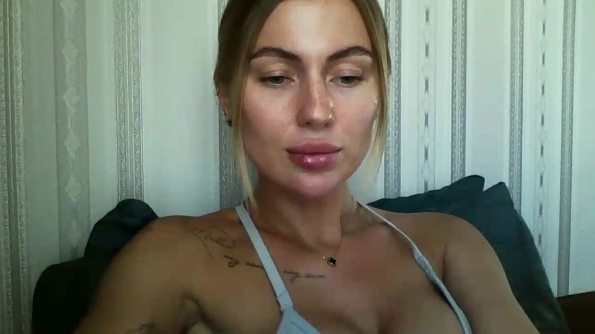 Gallery image thumbnail from SofiaSimons's myfreecams stream on, 08/05/2026, 14:14 image 14 of 20