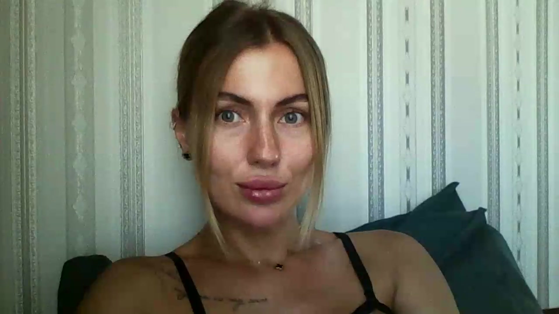 Gallery image thumbnail from SofiaSimons's myfreecams stream on, 08/05/2026, 15:01 image 12 of 20