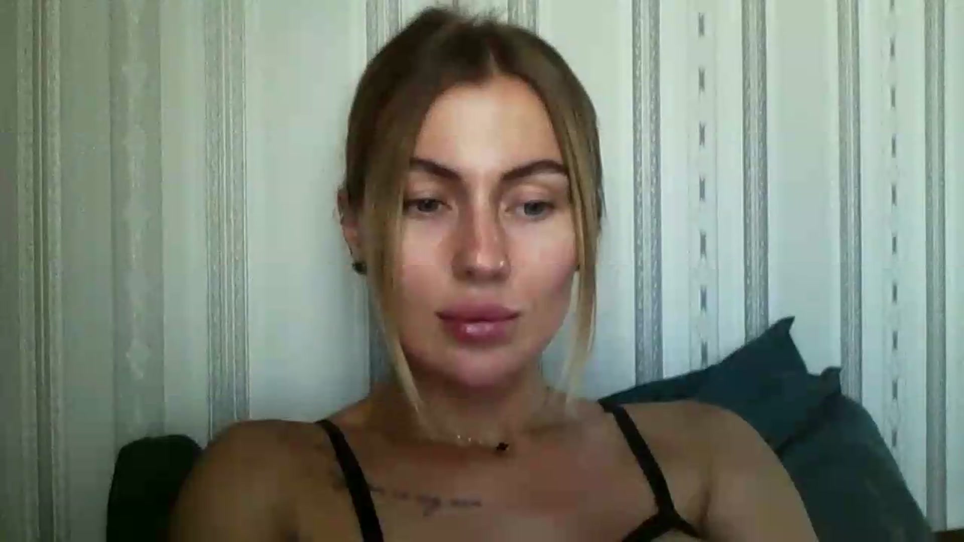 Gallery image thumbnail from SofiaSimons's myfreecams stream on, 08/05/2026, 15:01 image 17 of 20
