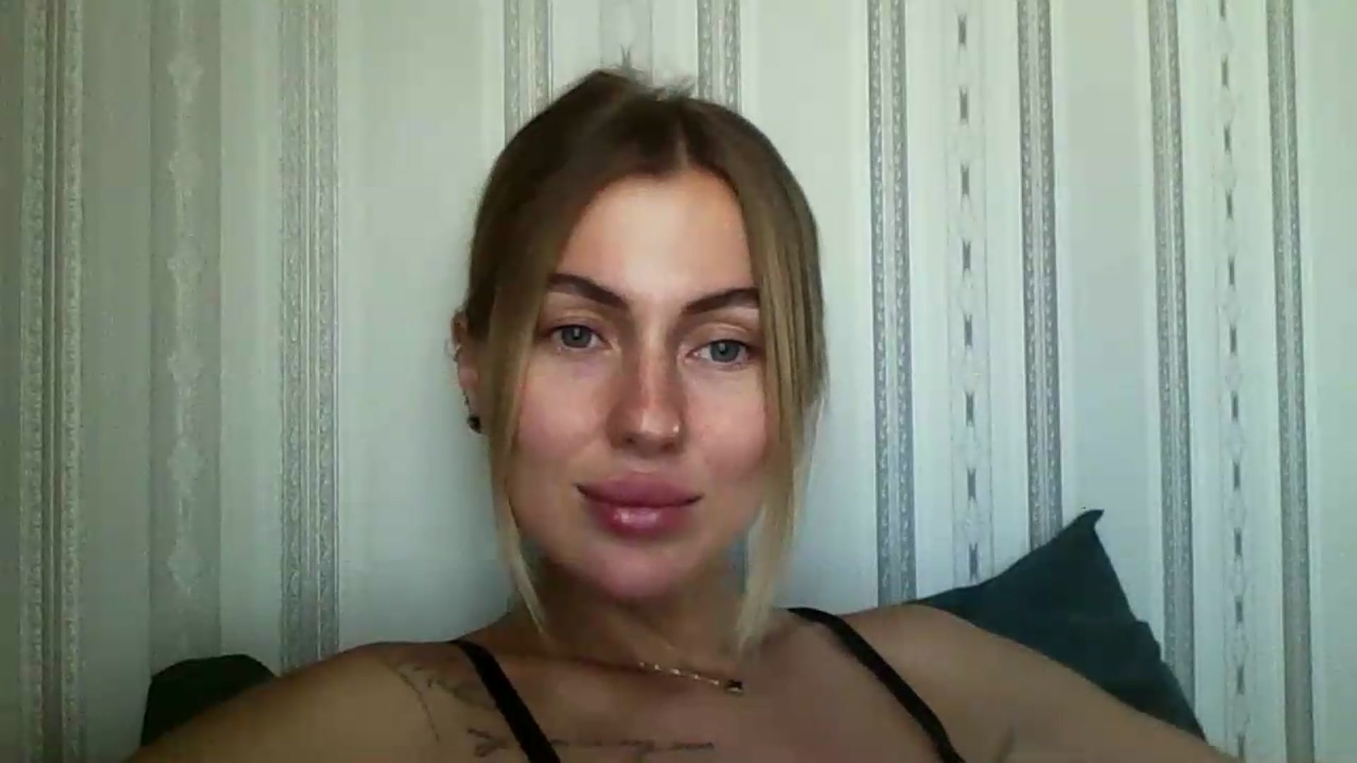 Gallery image thumbnail from SofiaSimons's myfreecams stream on, 08/05/2026, 15:01 image 8 of 20