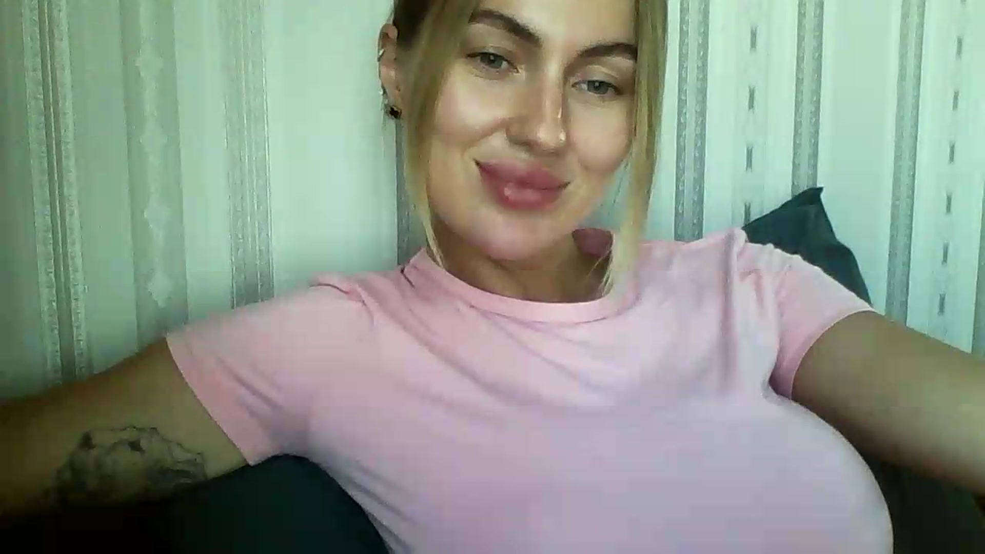 Gallery image thumbnail from SofiaSimons's myfreecams stream on, 08/05/2026, 15:32 image 7 of 20