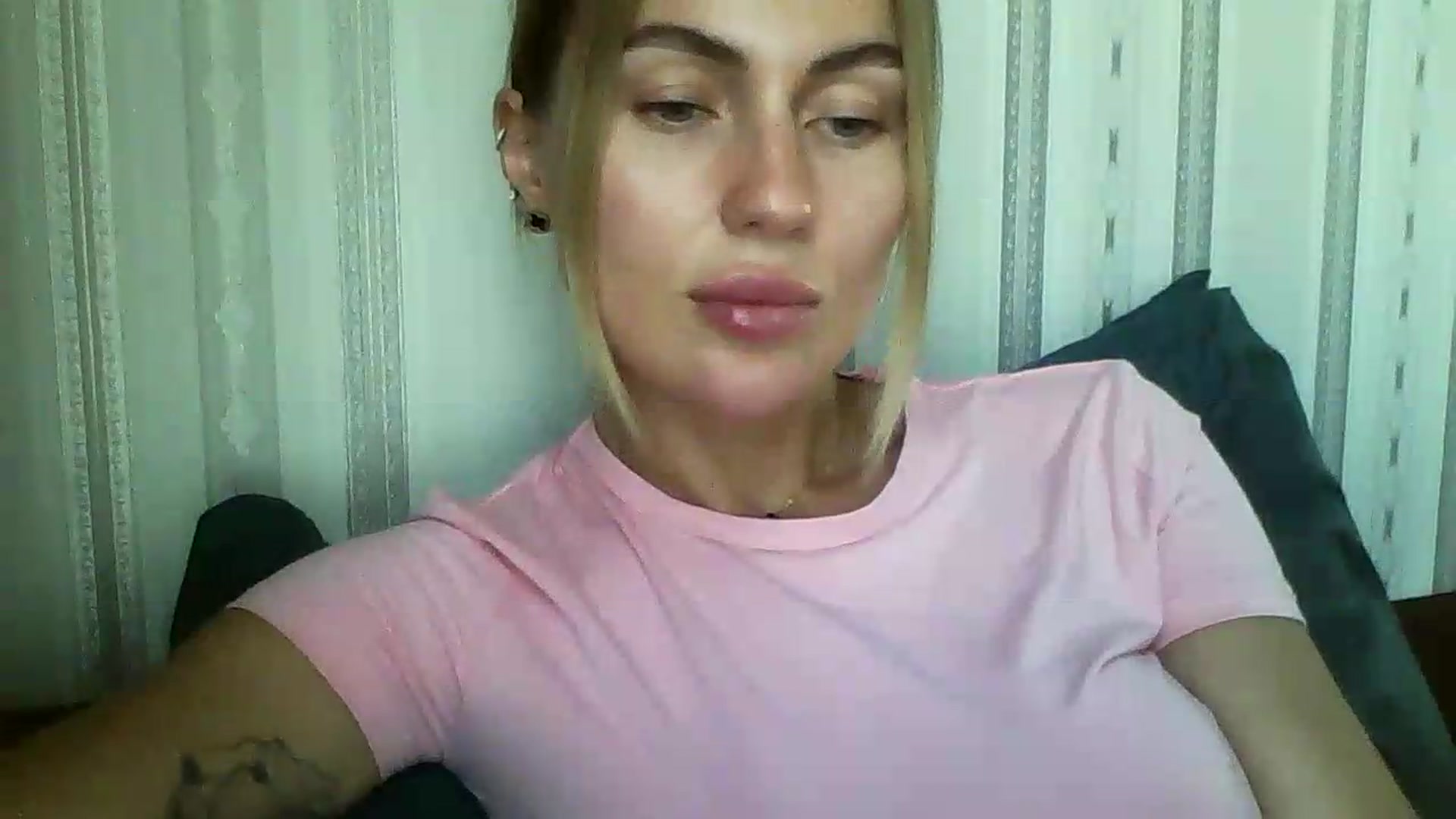 Gallery image thumbnail from SofiaSimons's myfreecams stream on, 08/05/2026, 15:32 image 19 of 20