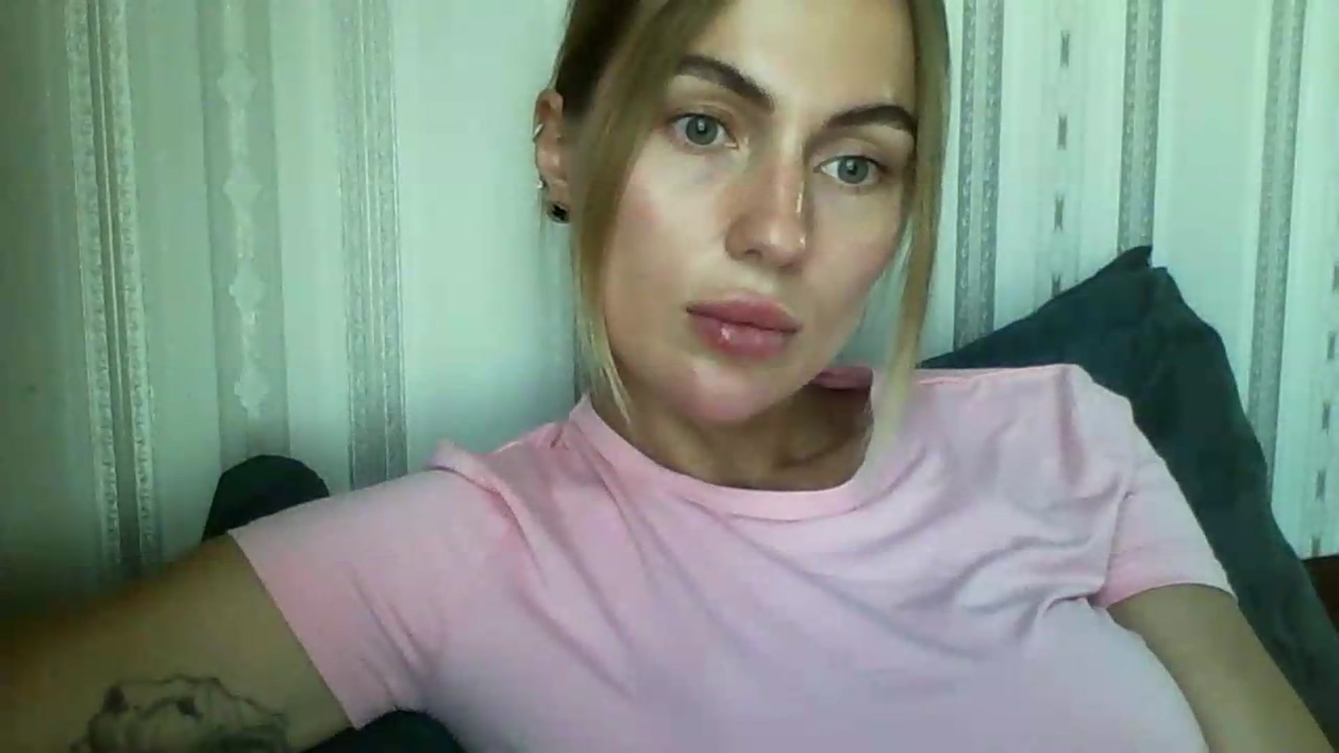 Gallery image thumbnail from SofiaSimons's myfreecams stream on, 08/05/2026, 15:50 image 9 of 20
