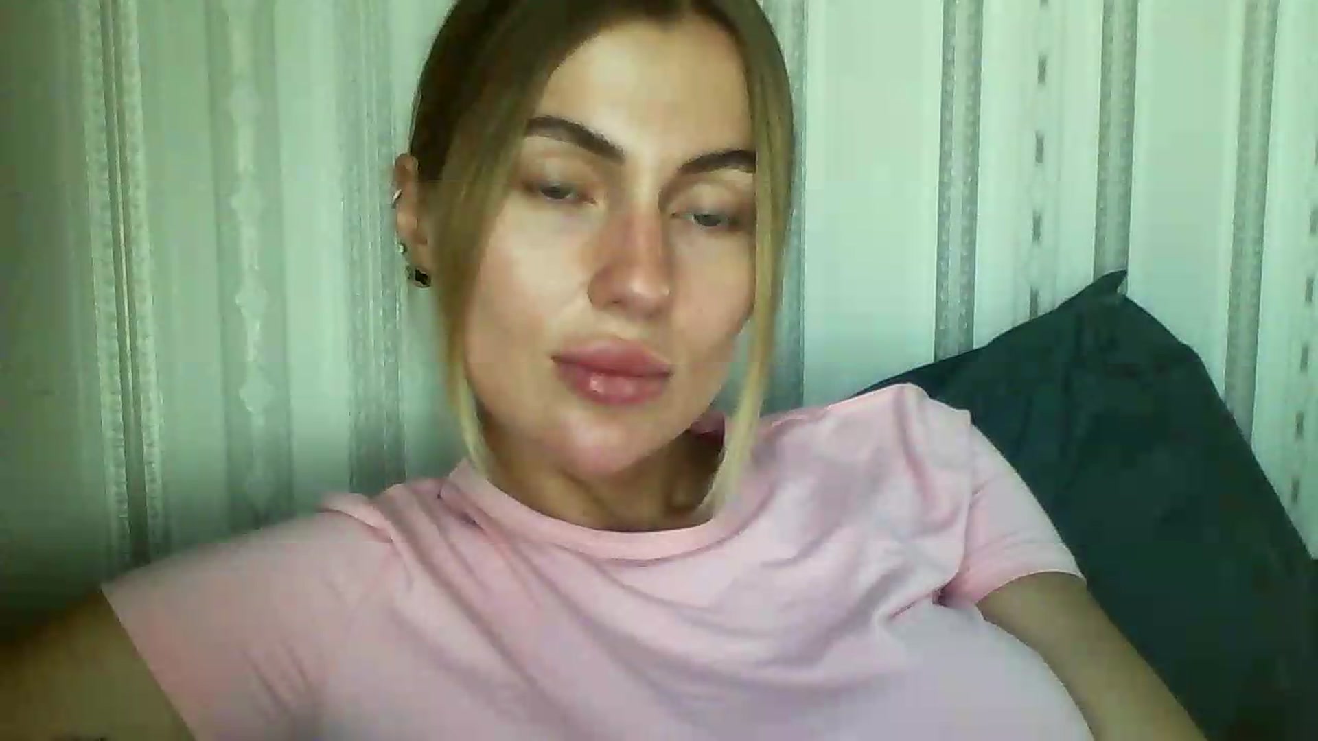Gallery image thumbnail from SofiaSimons's myfreecams stream on, 08/05/2026, 16:13 image 17 of 20