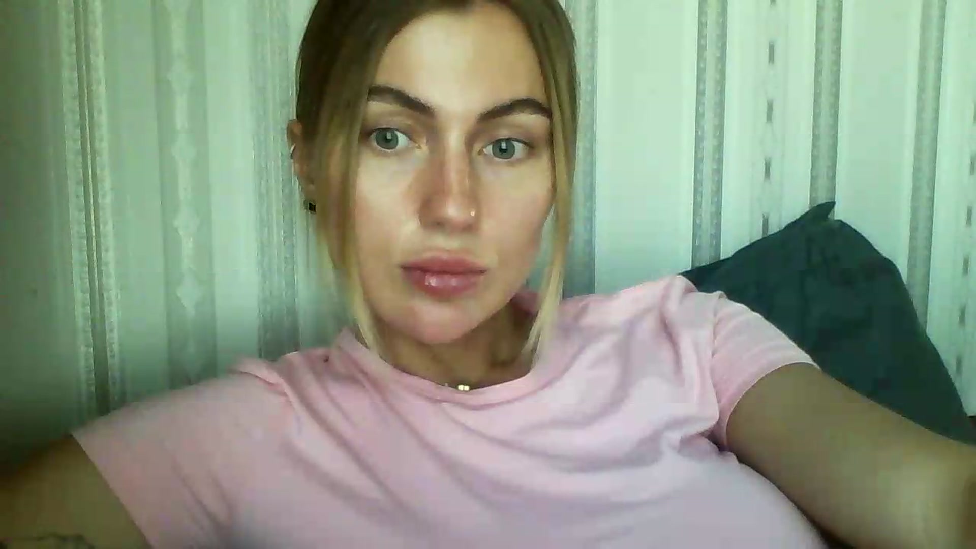 Gallery image thumbnail from SofiaSimons's myfreecams stream on, 08/05/2026, 16:13 image 12 of 20