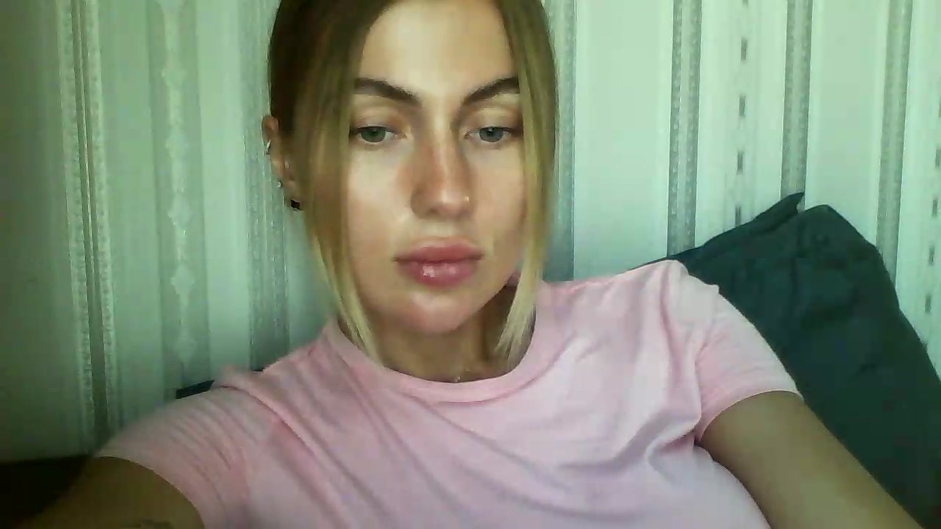 Gallery image thumbnail from SofiaSimons's myfreecams stream on, 08/05/2026, 16:13 image 16 of 20
