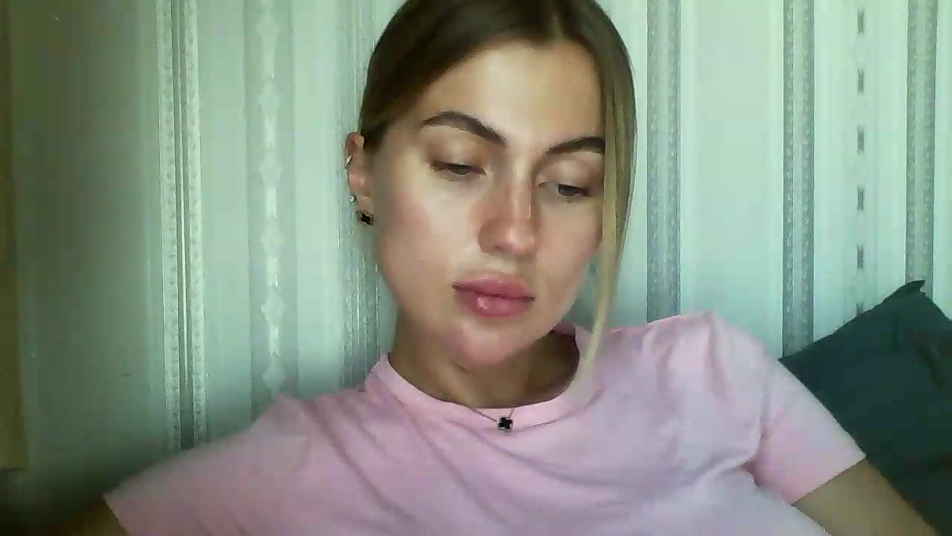 Gallery image thumbnail from SofiaSimons's myfreecams stream on, 08/05/2026, 16:13 image 3 of 20