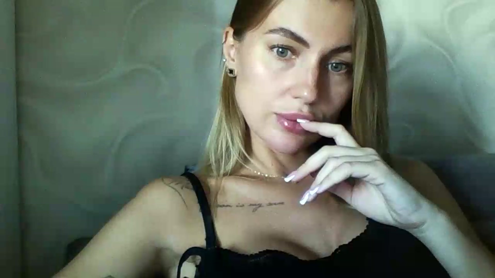 Gallery image thumbnail from SofiaSimons's myfreecams stream on, 08/06/2026, 08:46 image 16 of 20
