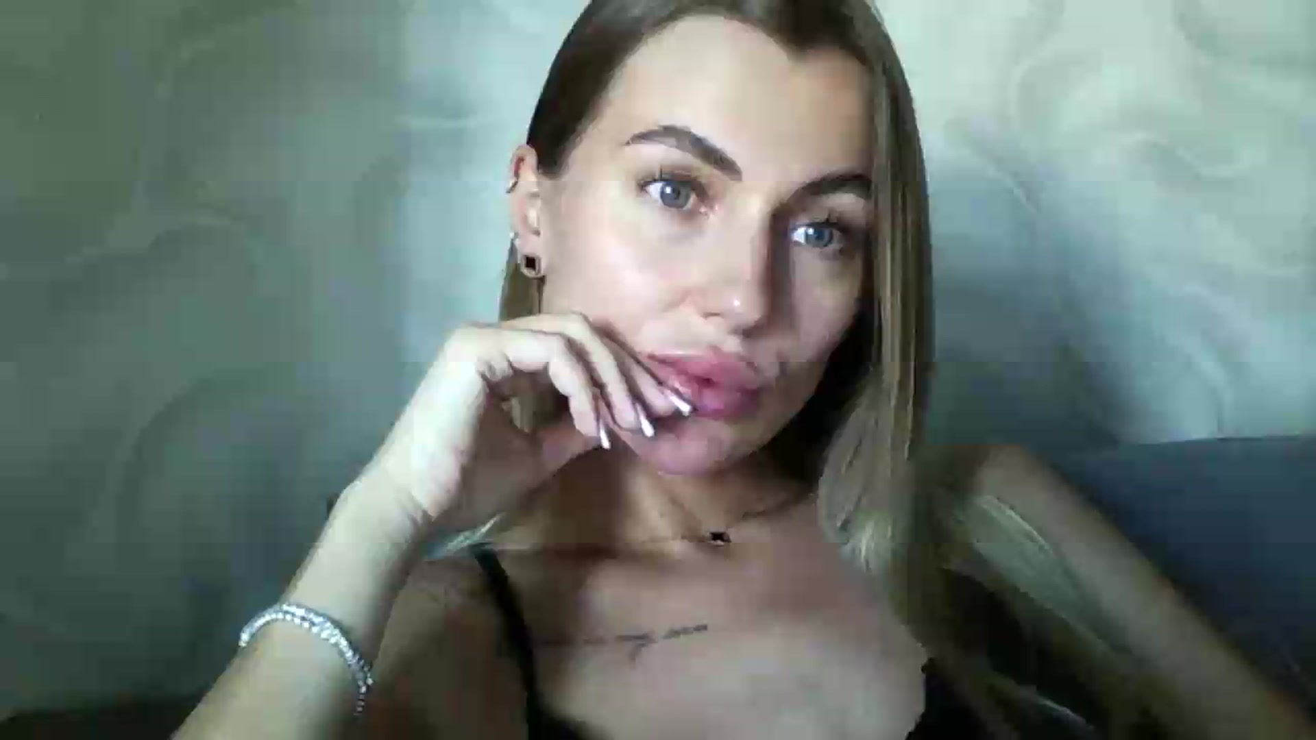 Gallery image thumbnail from SofiaSimons's myfreecams stream on, 08/06/2026, 10:35 image 5 of 20
