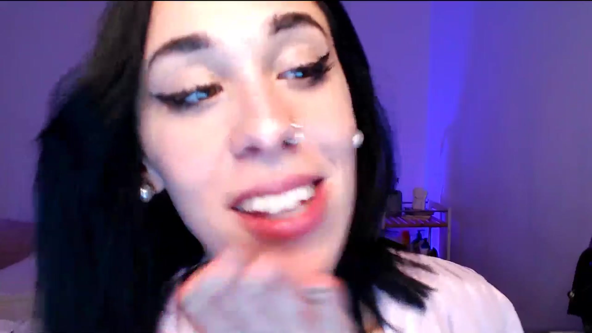 Gallery image thumbnail from Sofia_Amour's myfreecams stream on, 09/02/2025, 02:25 image 16 of 20