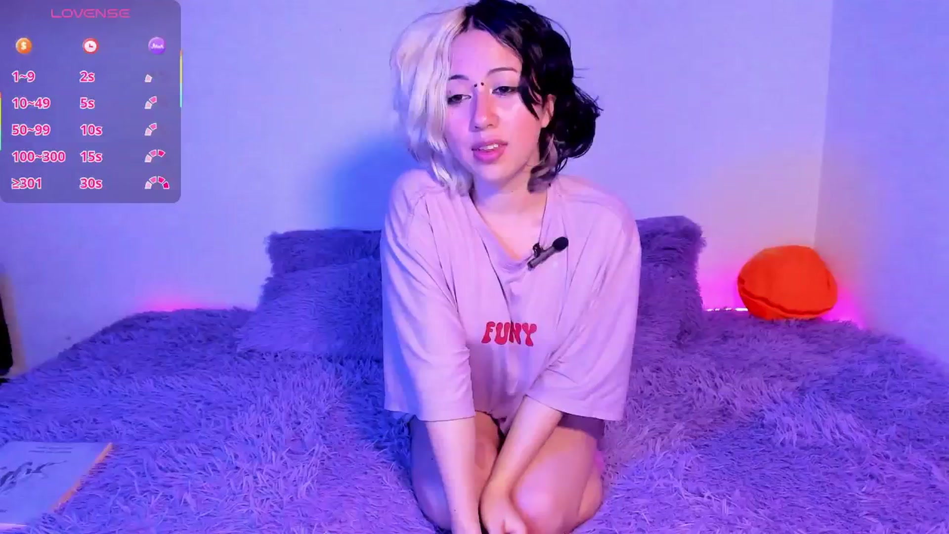 Gallery image thumbnail from Sofia_Equis's myfreecams stream on, 09/22/2025, 01:10 image 8 of 20
