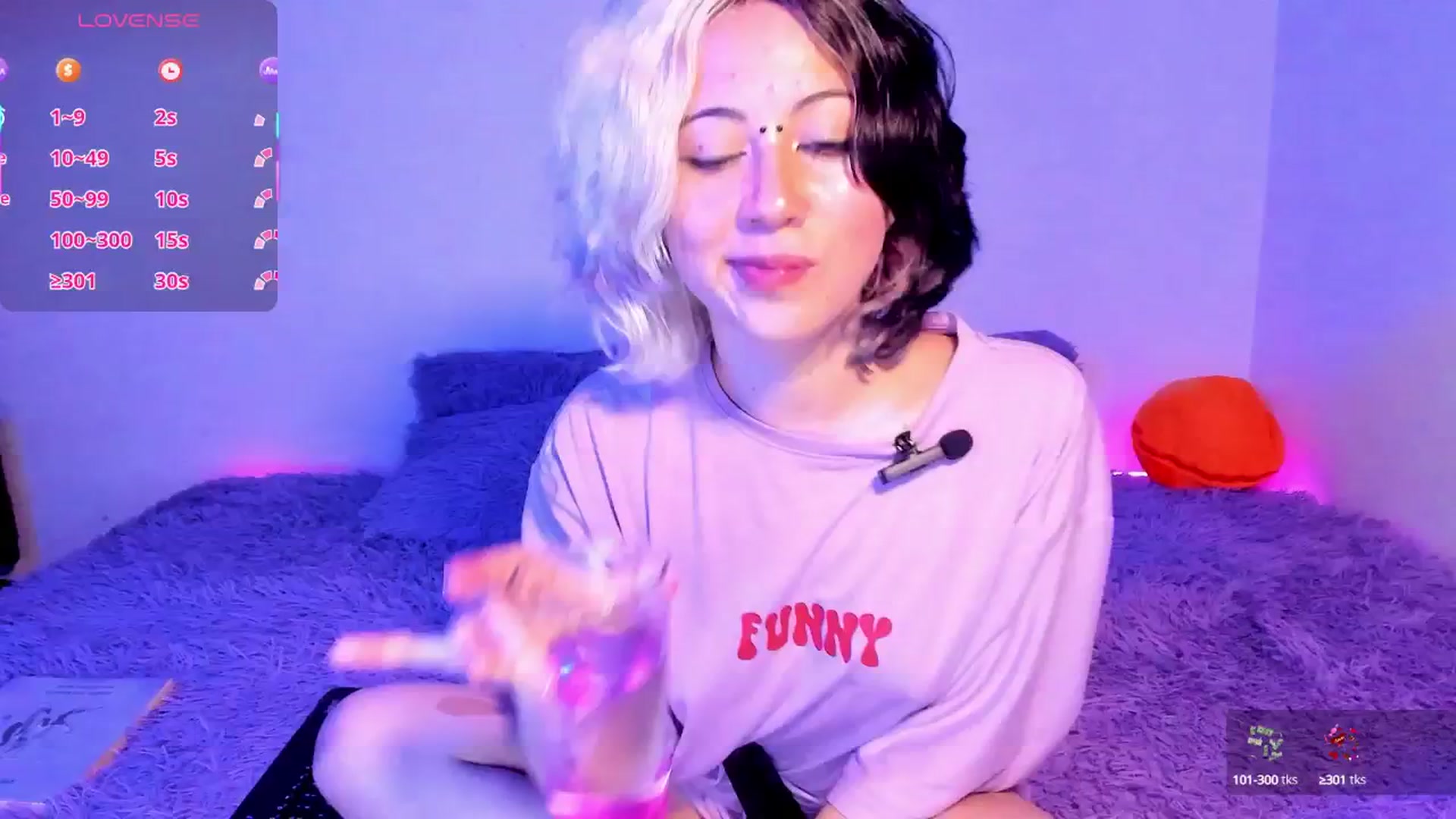 Gallery image thumbnail from Sofia_Equis's myfreecams stream on, 09/22/2025, 01:10 image 1 of 20