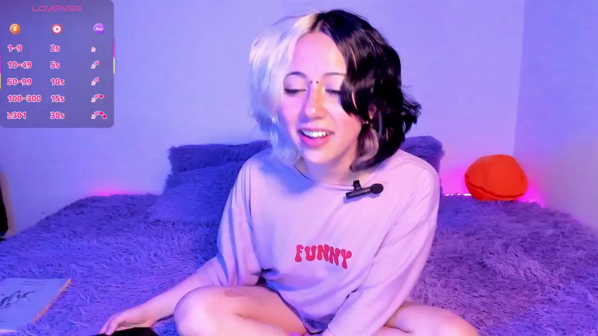 Gallery image thumbnail from Sofia_Equis's myfreecams stream on, 09/22/2025, 01:10 image 14 of 20