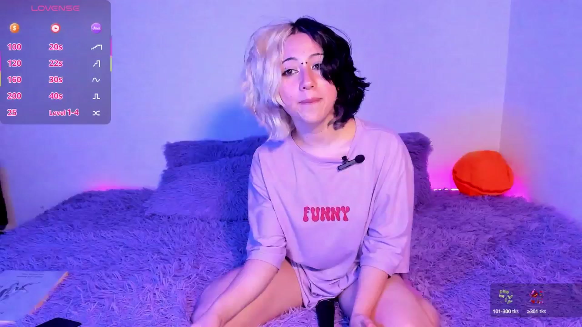 Gallery image thumbnail from Sofia_Equis's myfreecams stream on, 09/22/2025, 01:10 image 6 of 20