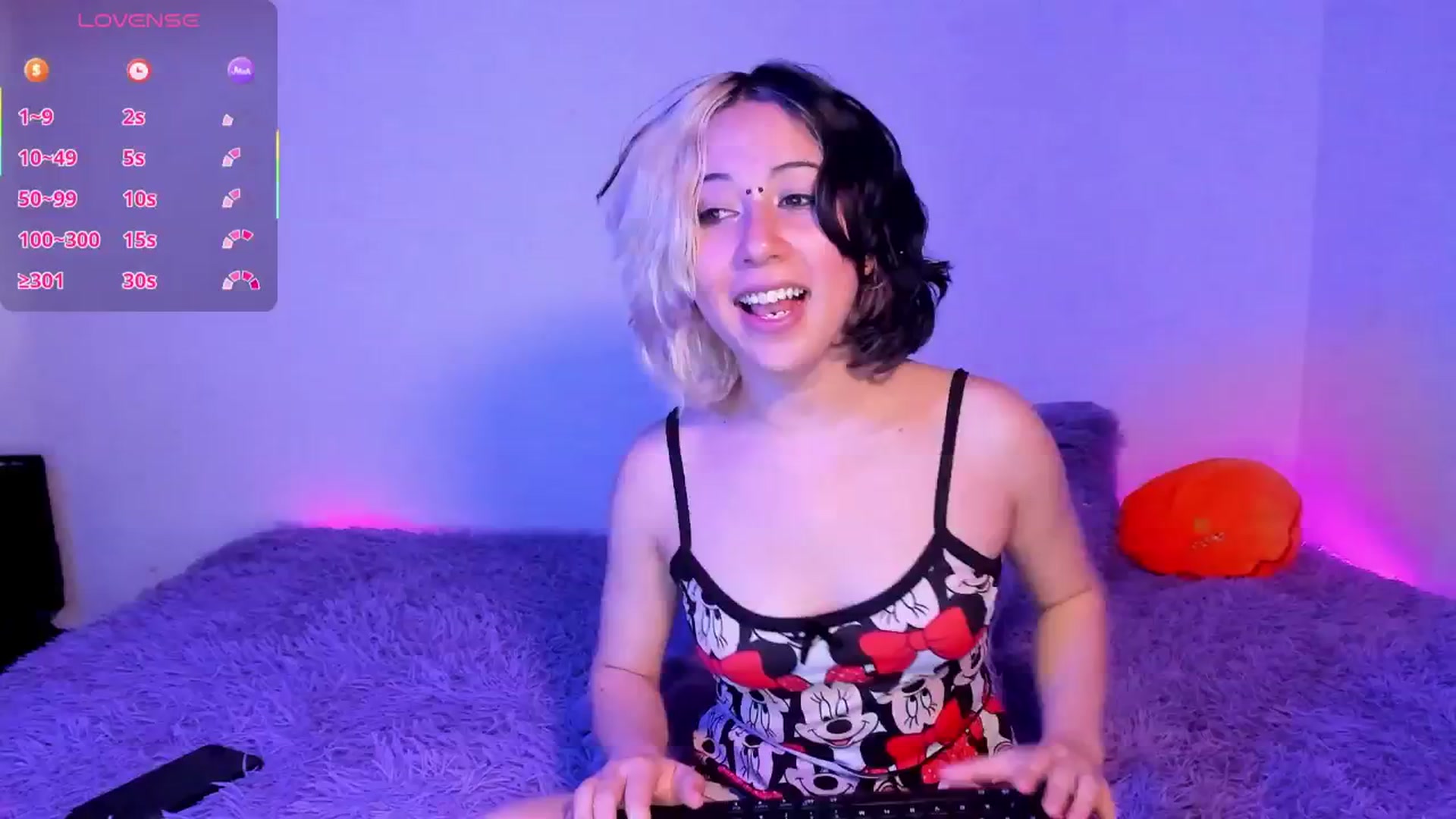Gallery image thumbnail from Sofia_Equis's myfreecams stream on, 09/22/2025, 16:06 image 6 of 20