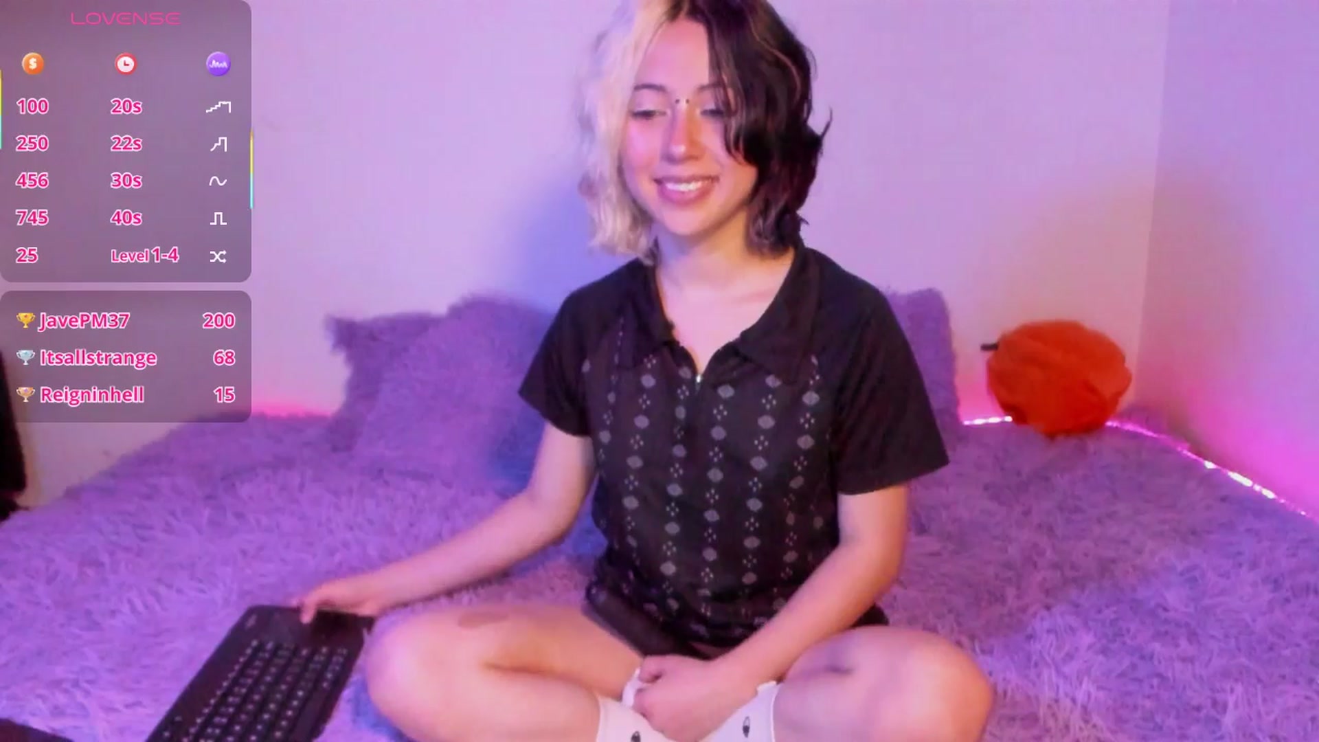 Gallery image thumbnail from Sofia_Equis's myfreecams stream on, 09/26/2025, 13:48 image 13 of 20