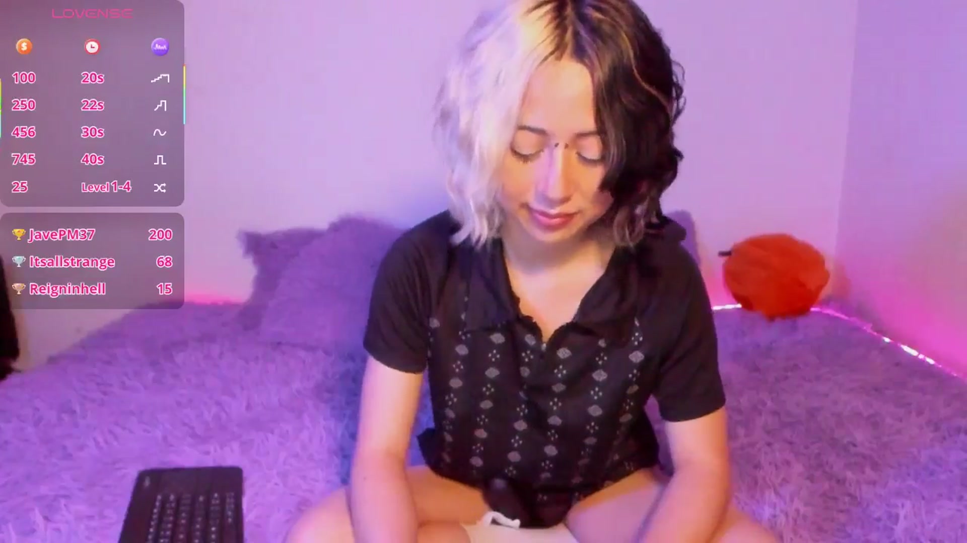 Gallery image thumbnail from Sofia_Equis's myfreecams stream on, 09/26/2025, 13:48 image 18 of 20