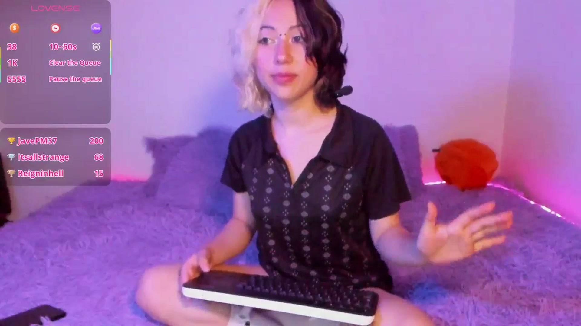Gallery image thumbnail from Sofia_Equis's myfreecams stream on, 09/26/2025, 13:48 image 2 of 20