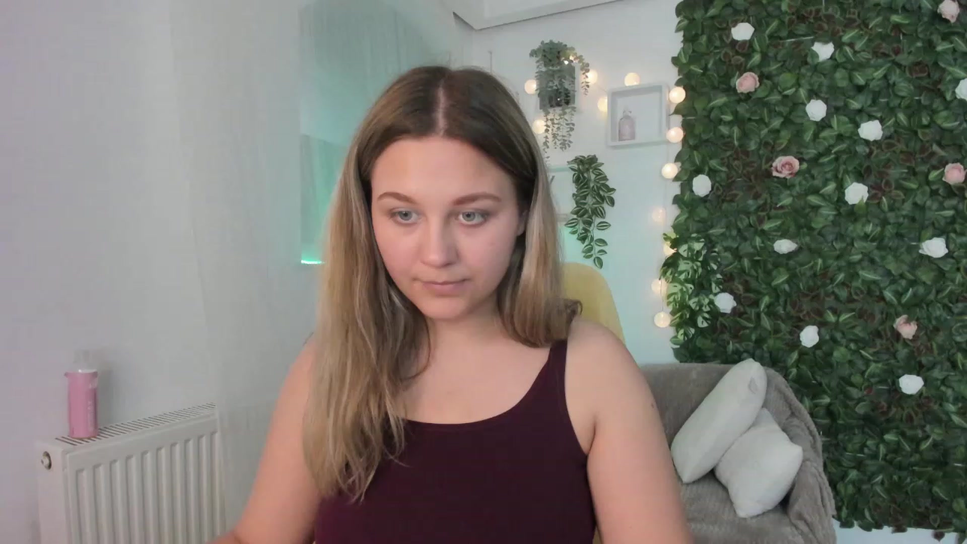 Gallery image thumbnail from Sofia_Lee18's myfreecams stream on, 06/06/2023, 11:04 image 20 of 20