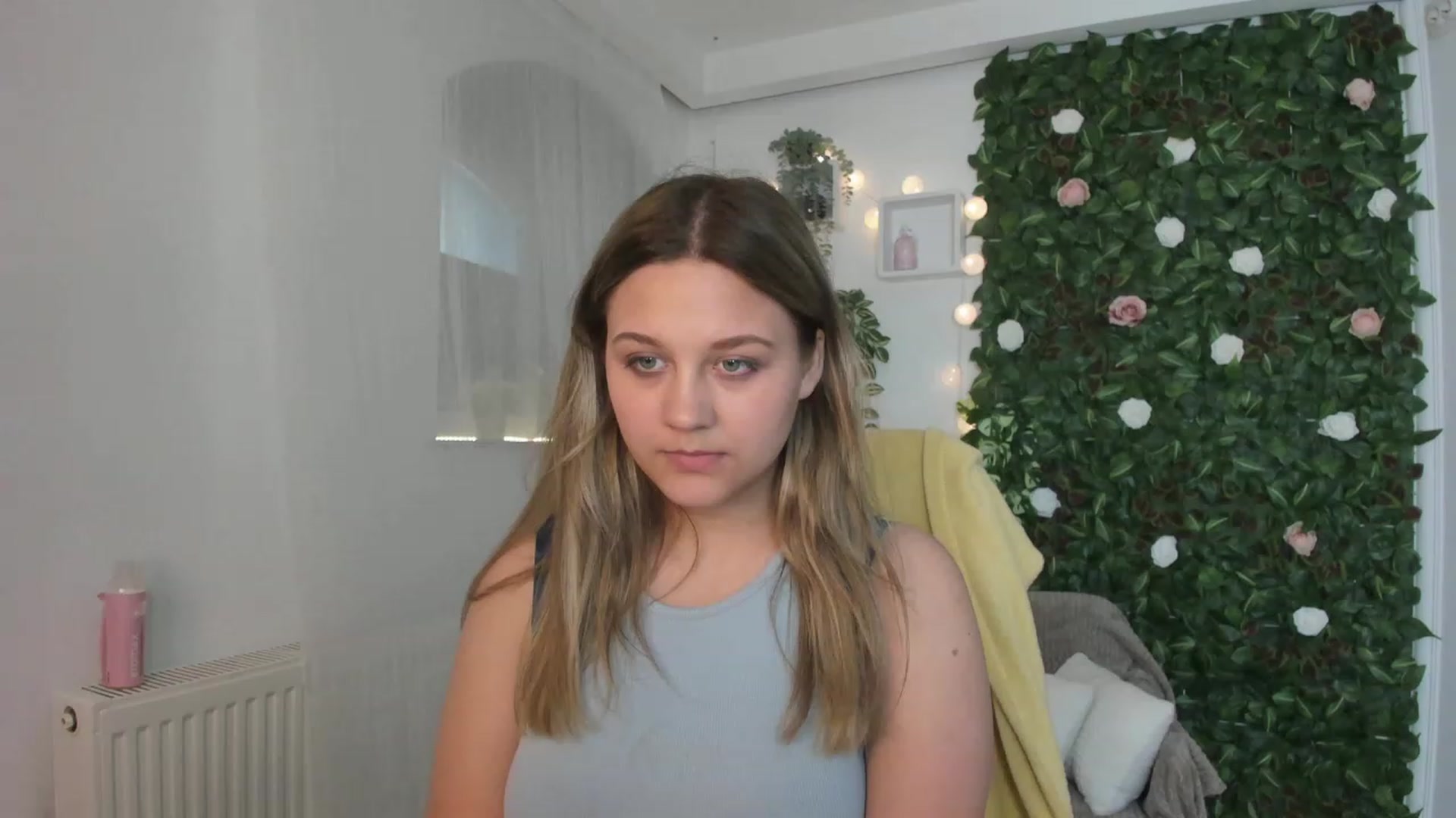 Gallery image thumbnail from Sofia_Lee18's myfreecams stream on, 06/08/2023, 13:11 image 20 of 20