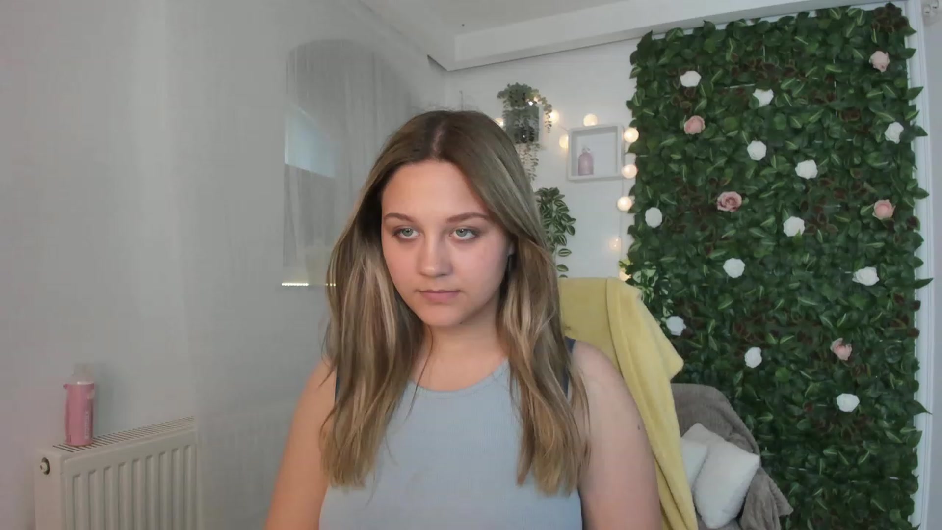 Gallery image thumbnail from Sofia_Lee18's myfreecams stream on, 06/08/2023, 13:11 image 15 of 20