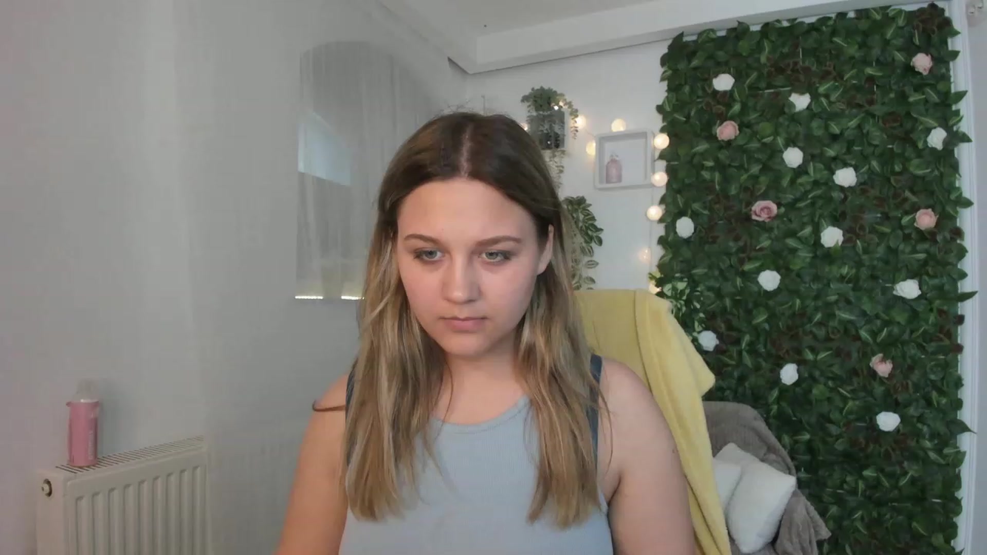 Gallery image thumbnail from Sofia_Lee18's myfreecams stream on, 06/08/2023, 13:11 image 18 of 20