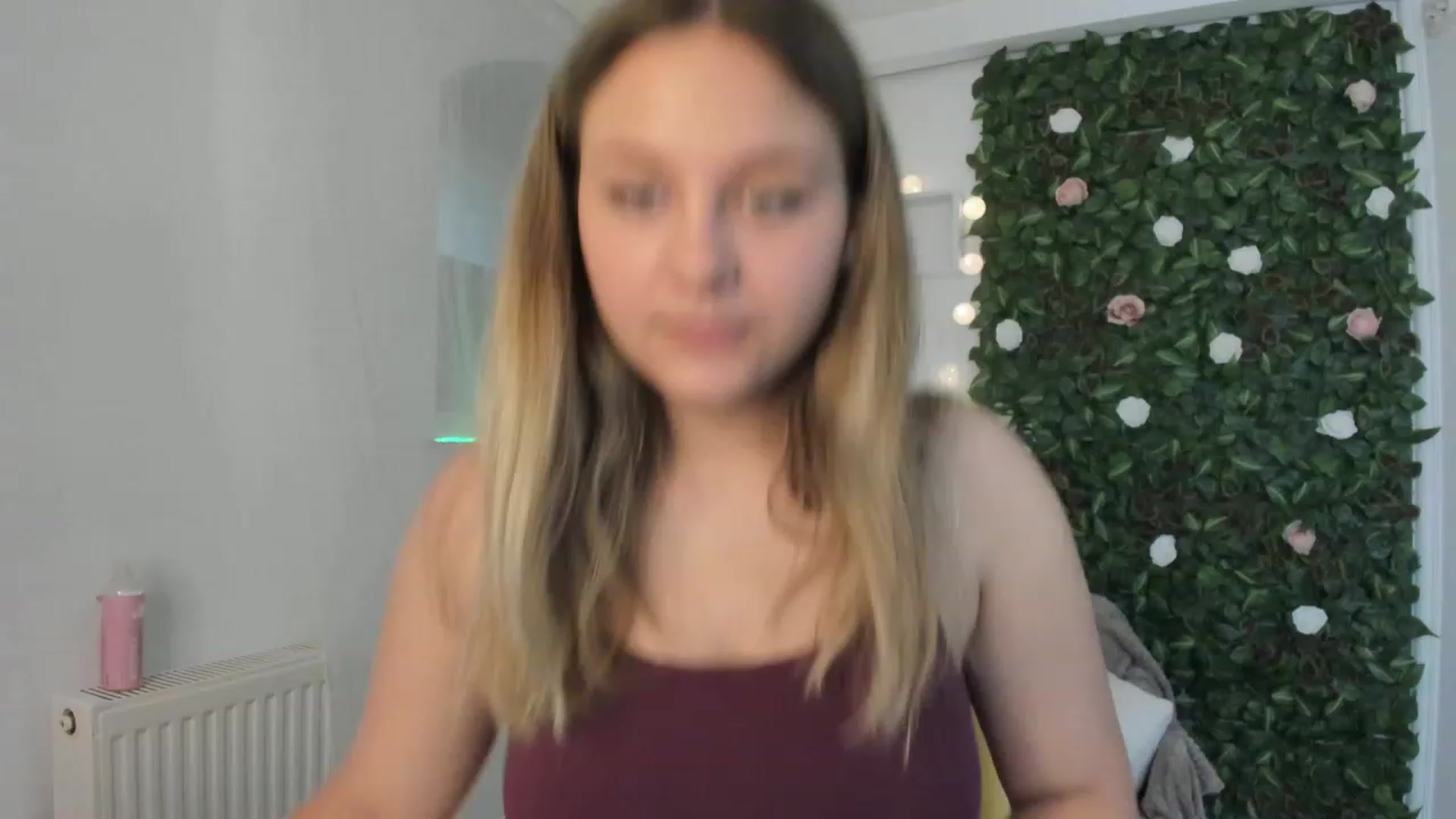 Gallery image thumbnail from Sofia_Lee18's myfreecams stream on, 06/09/2023, 08:27 image 2 of 20
