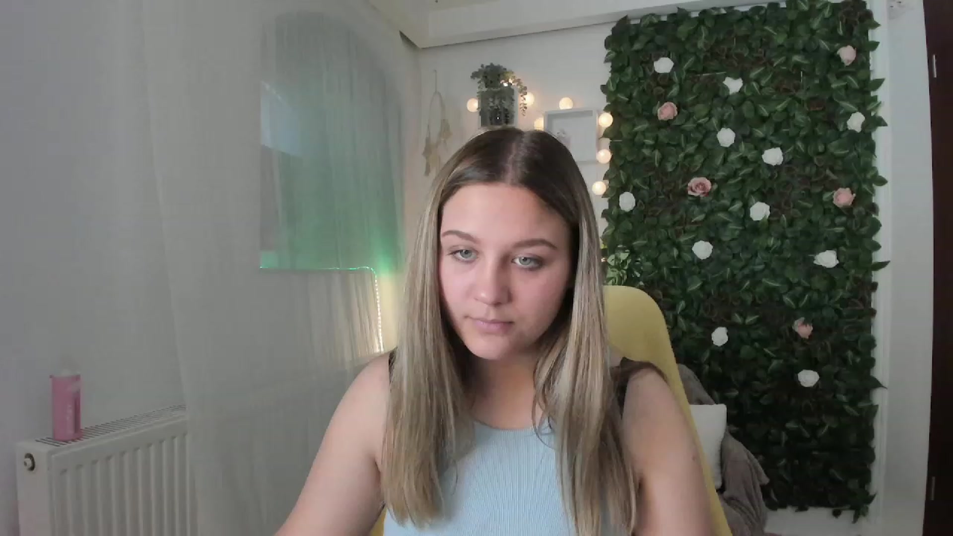 Gallery image thumbnail from Sofia_Lee18's myfreecams stream on, 06/13/2023, 09:21 image 4 of 20
