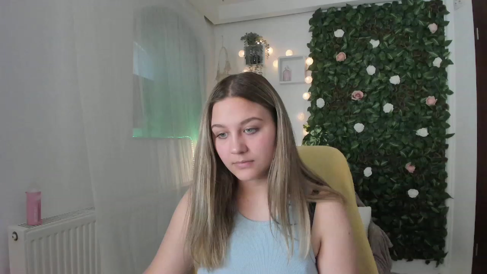 Gallery image thumbnail from Sofia_Lee18's myfreecams stream on, 06/13/2023, 09:21 image 10 of 20