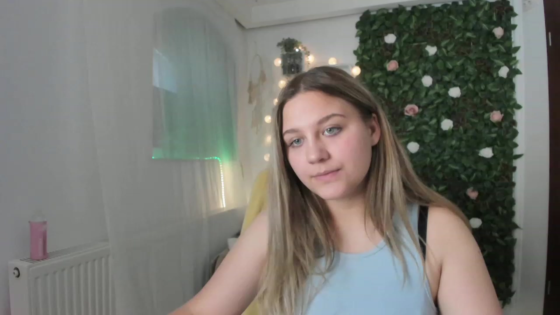 Gallery image thumbnail from Sofia_Lee18's myfreecams stream on, 06/13/2023, 11:02 image 11 of 20