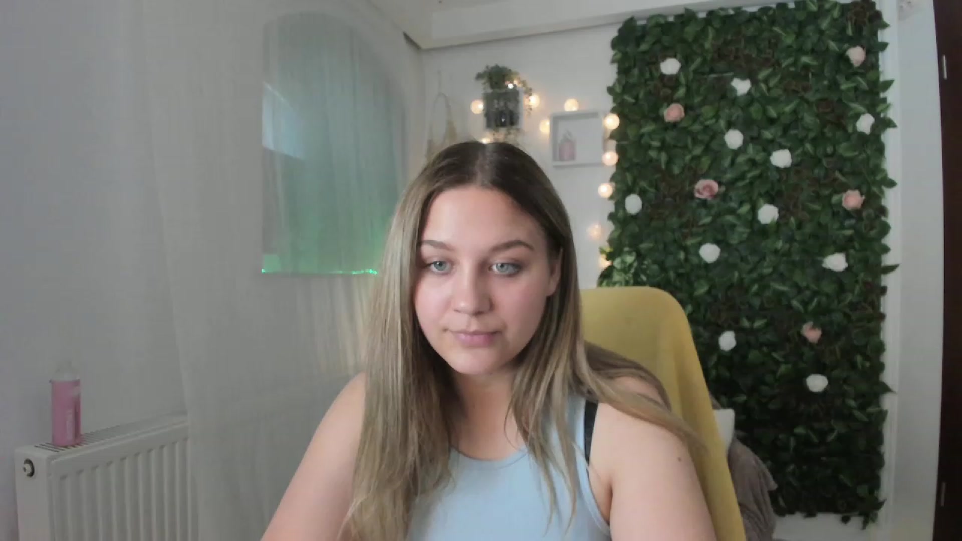 Gallery image thumbnail from Sofia_Lee18's myfreecams stream on, 06/13/2023, 11:02 image 12 of 20