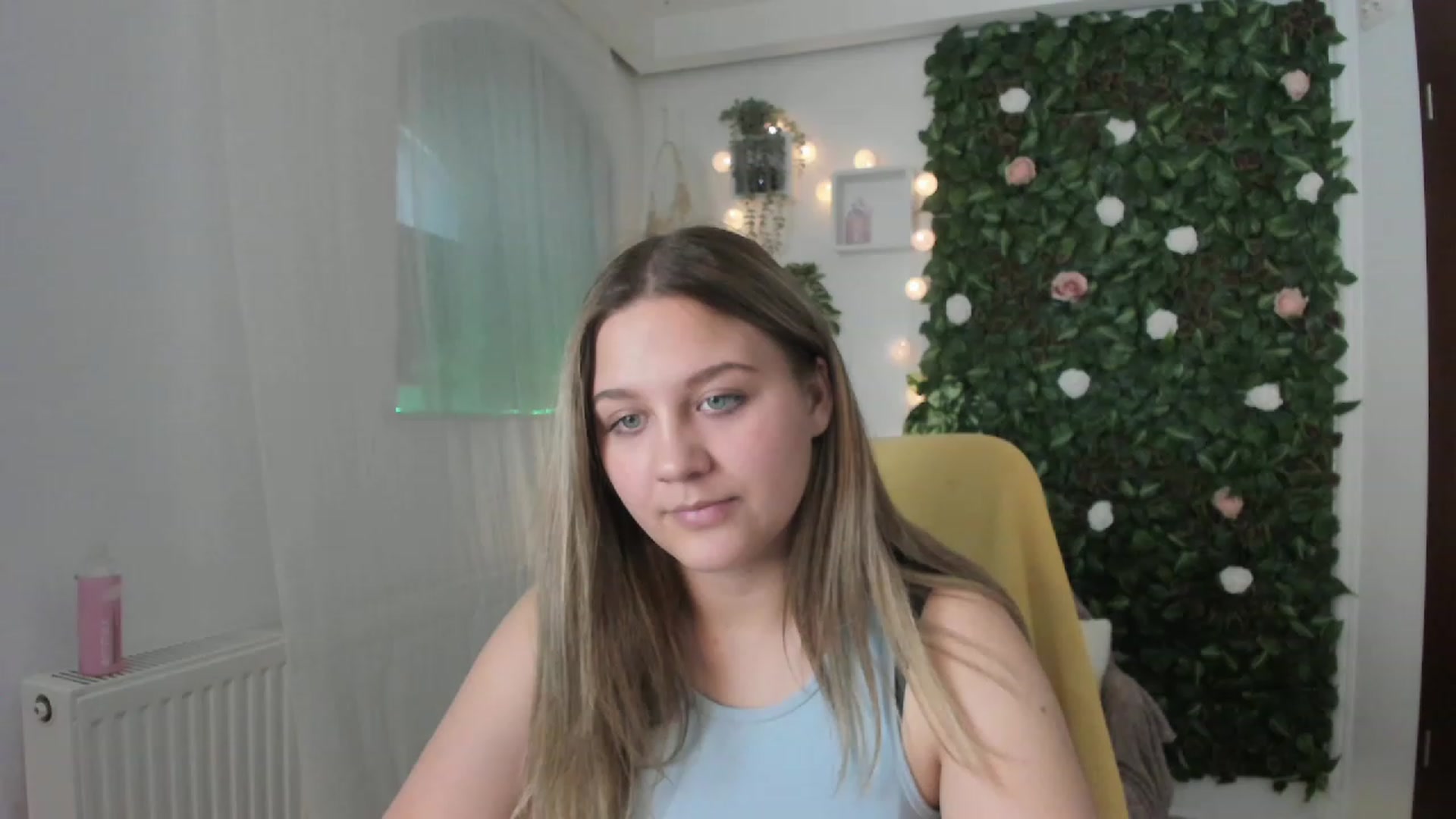 Gallery image thumbnail from Sofia_Lee18's myfreecams stream on, 06/13/2023, 11:02 image 13 of 20