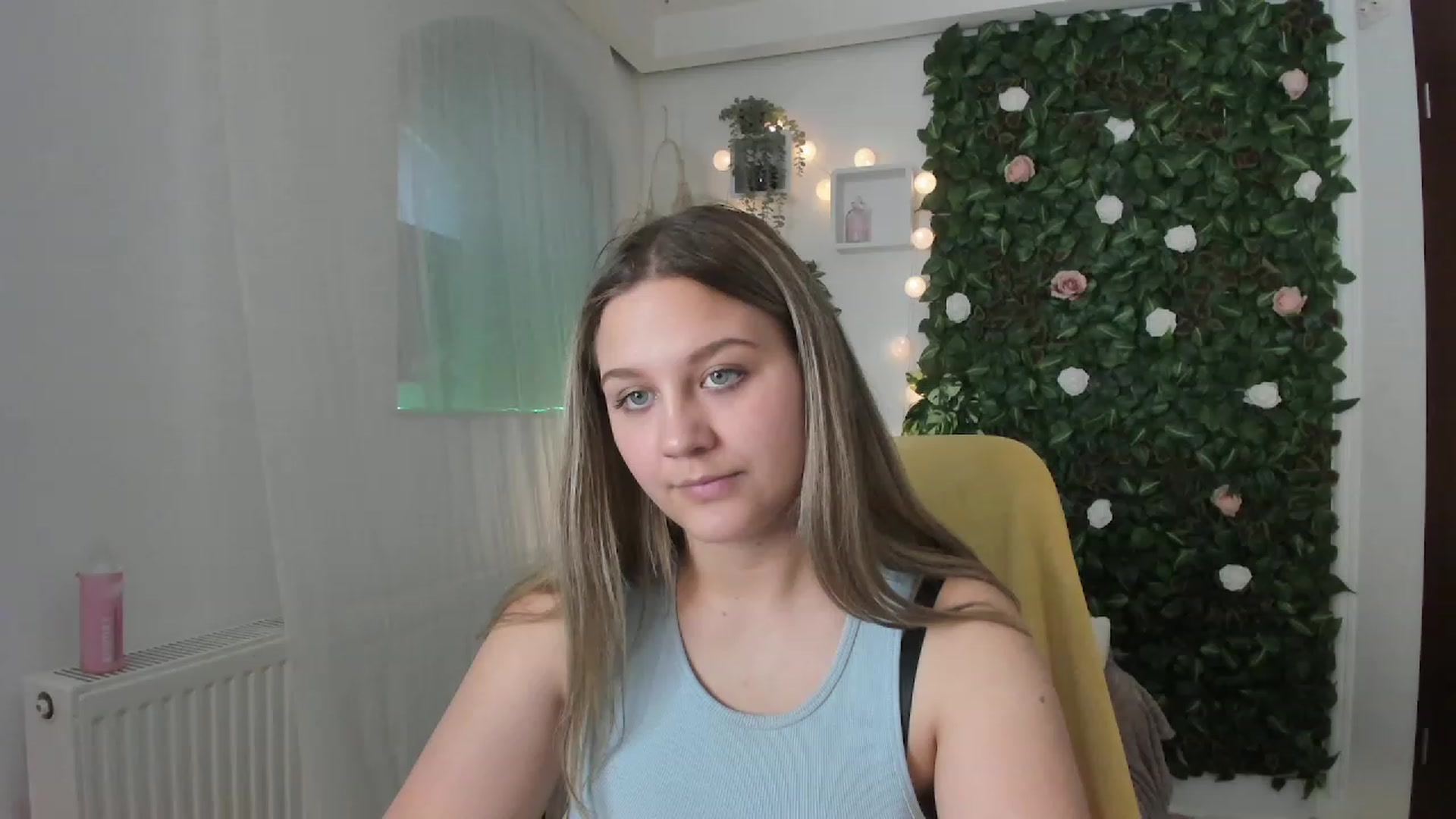 Gallery image thumbnail from Sofia_Lee18's myfreecams stream on, 06/13/2023, 12:22 image 1 of 20