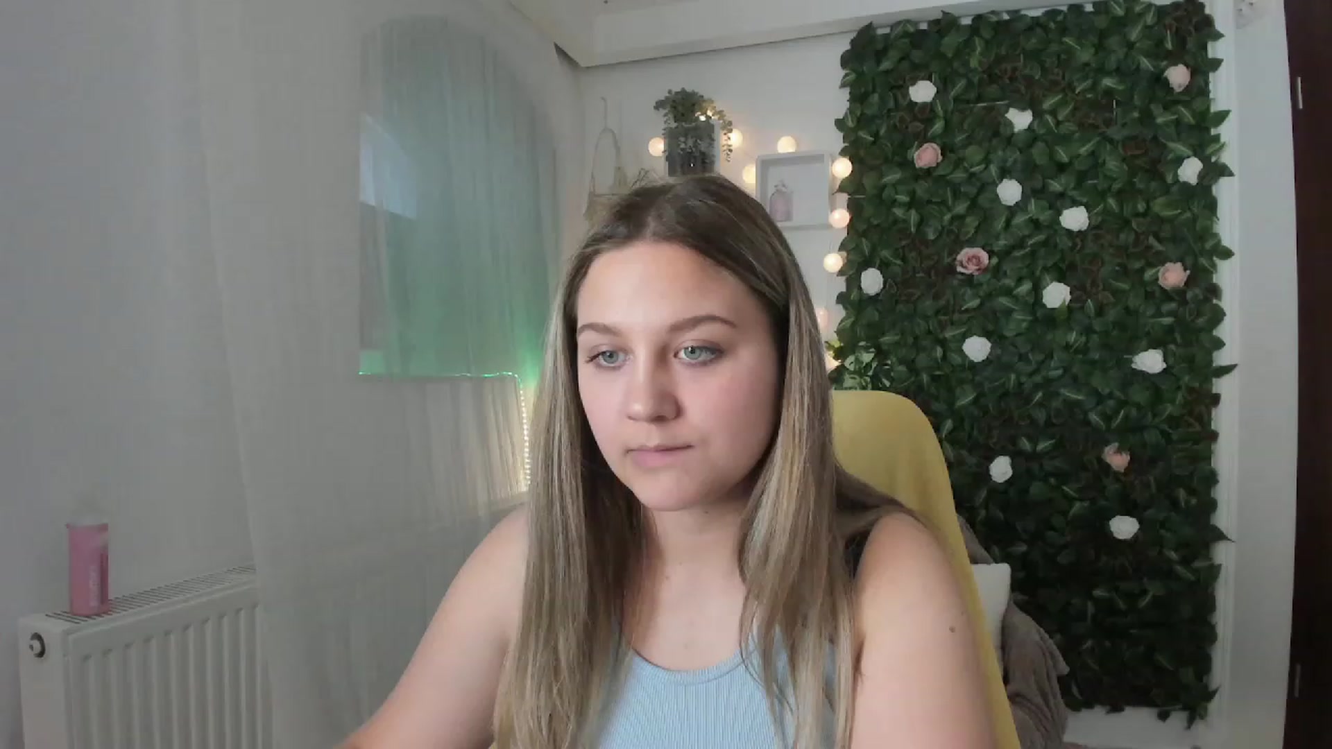Gallery image thumbnail from Sofia_Lee18's myfreecams stream on, 06/13/2023, 12:56 image 18 of 20