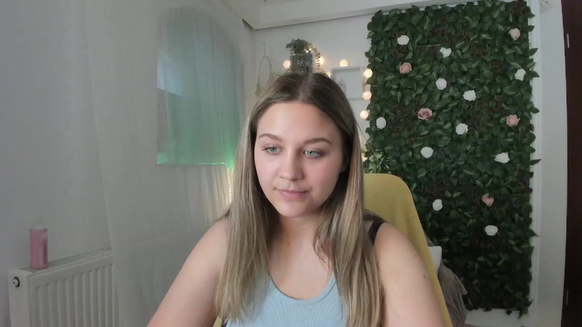 Gallery image thumbnail from Sofia_Lee18's myfreecams stream on, 06/13/2023, 12:56 image 1 of 20