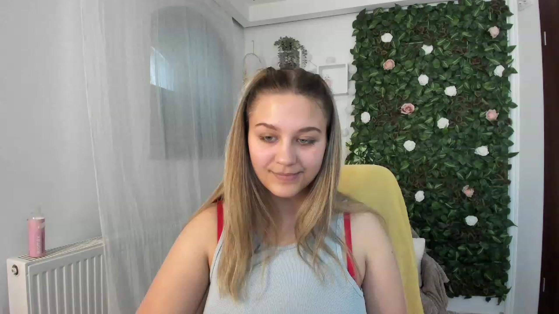Gallery image thumbnail from Sofia_Lee18's myfreecams stream on, 06/14/2023, 11:24 image 20 of 20