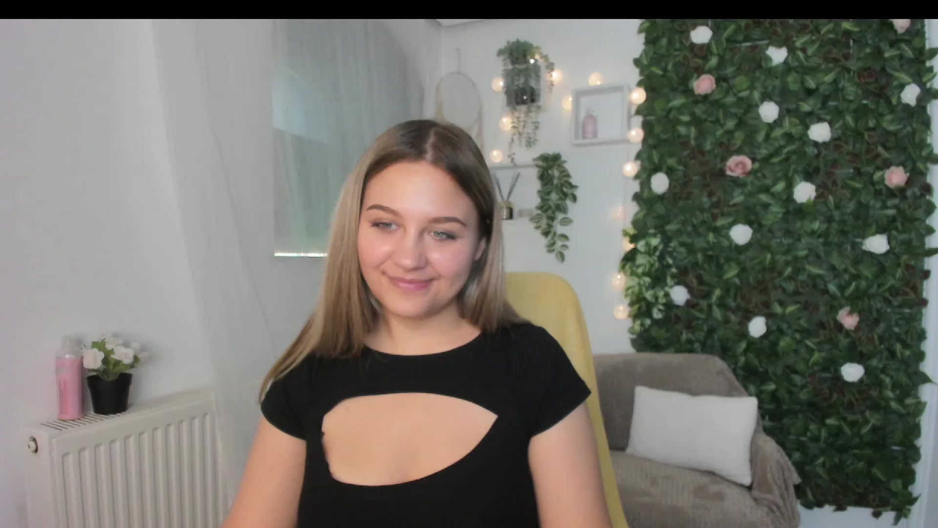 Gallery image thumbnail from Sofia_Lee18's myfreecams stream on, 06/19/2023, 09:54 image 3 of 20